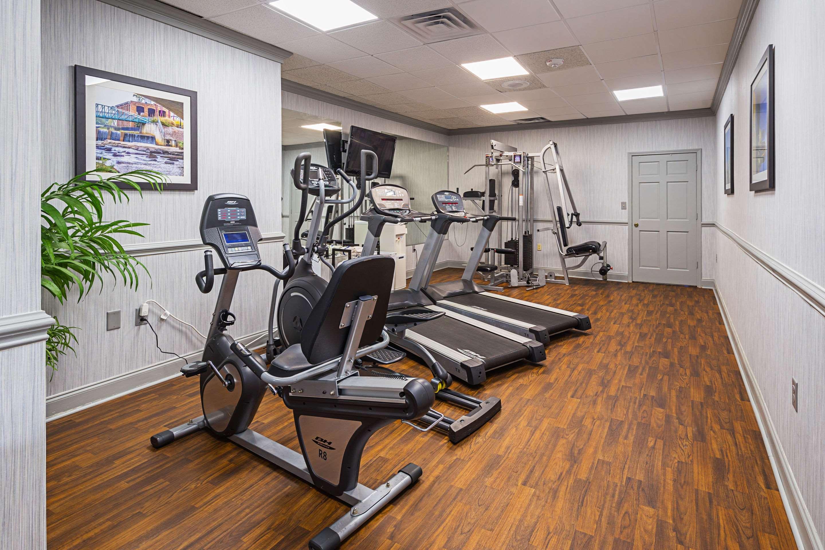 Quality Inn & Suites Greenville - Haywood Mall Экстерьер фото