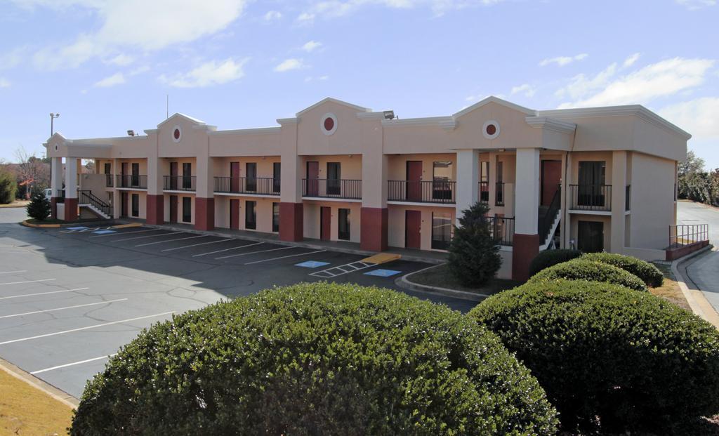 Quality Inn & Suites Greenville - Haywood Mall Экстерьер фото
