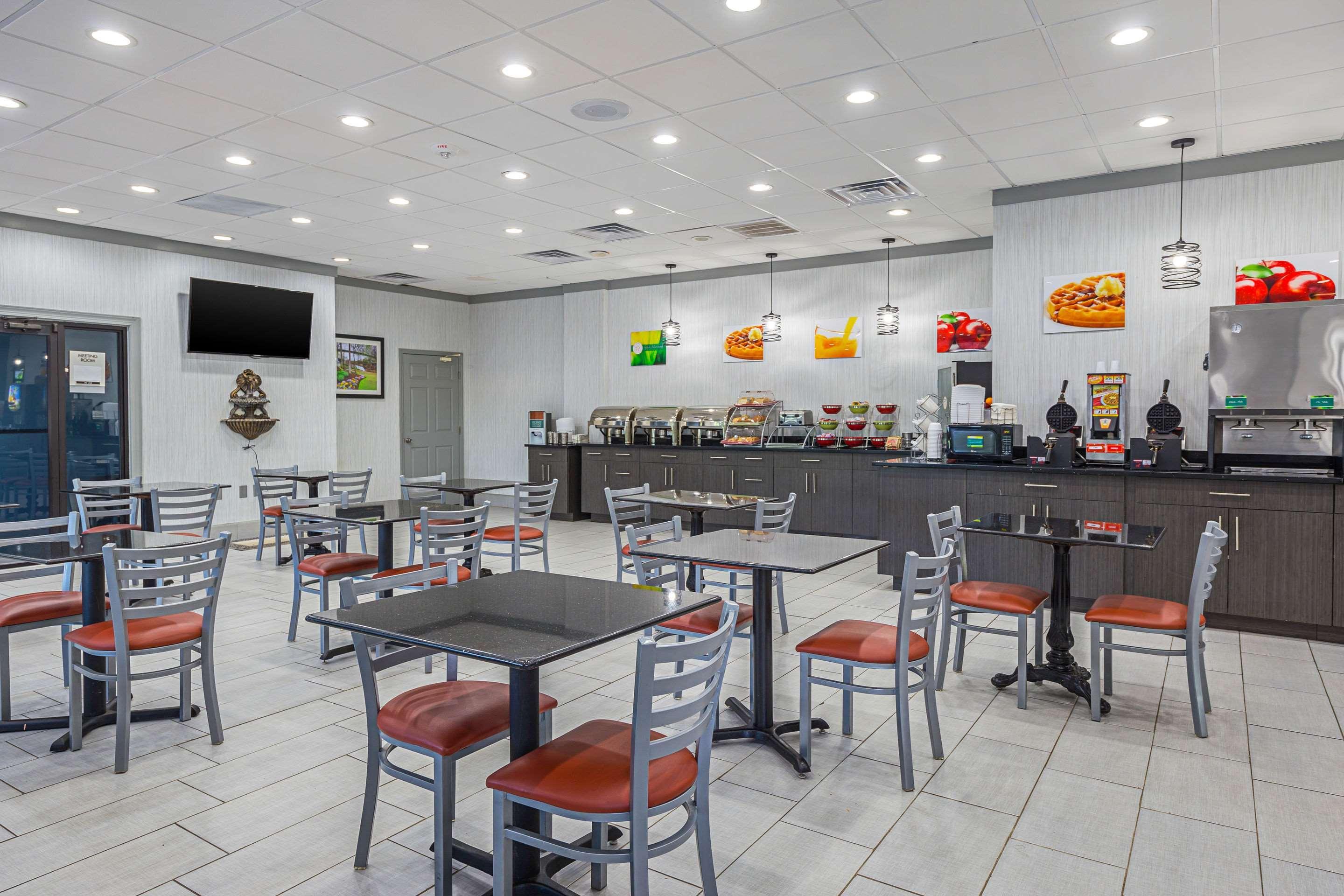 Quality Inn & Suites Greenville - Haywood Mall Экстерьер фото