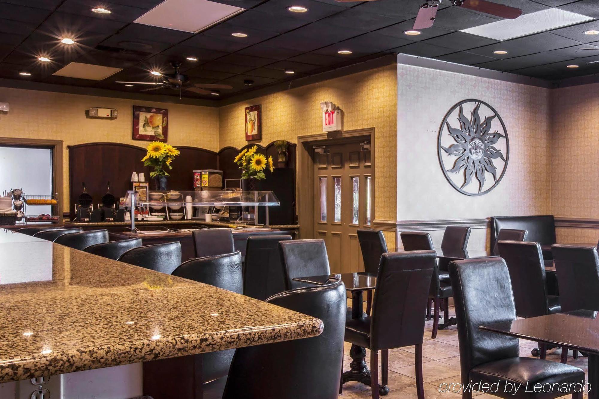 Quality Inn & Suites Greenville - Haywood Mall Экстерьер фото