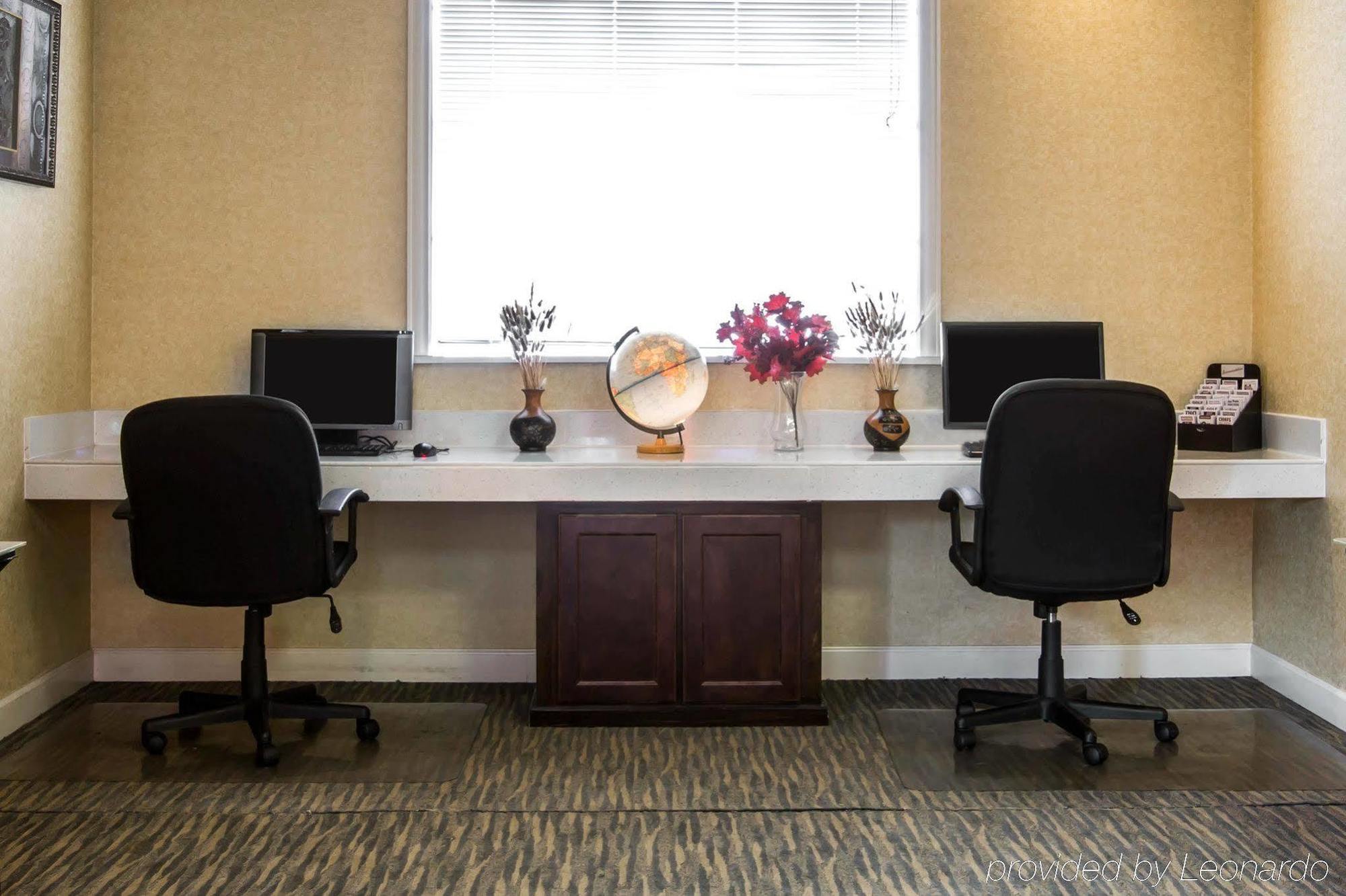 Quality Inn & Suites Greenville - Haywood Mall Экстерьер фото