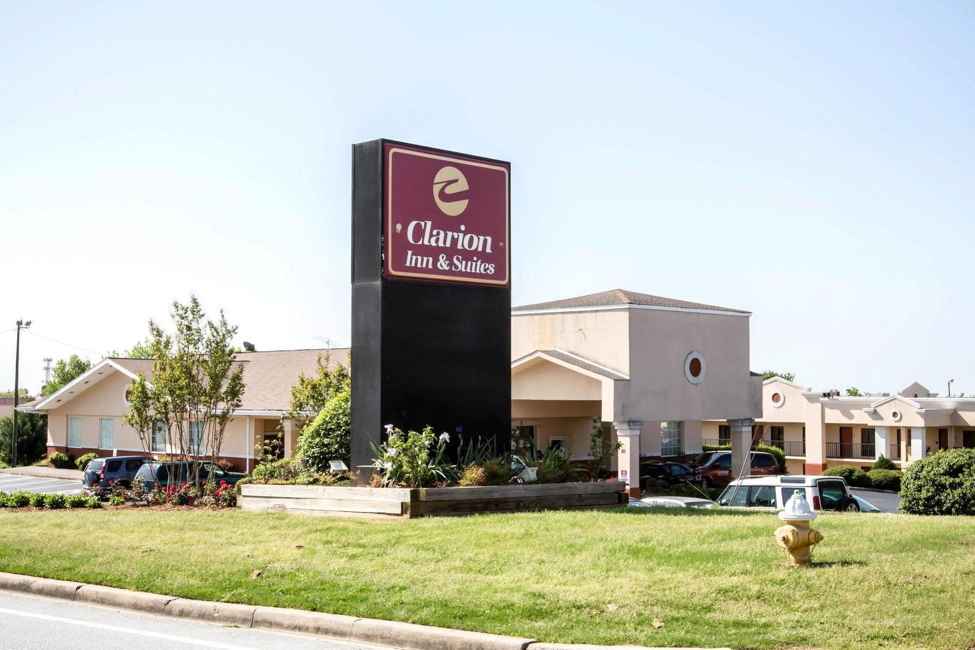 Quality Inn & Suites Greenville - Haywood Mall Экстерьер фото
